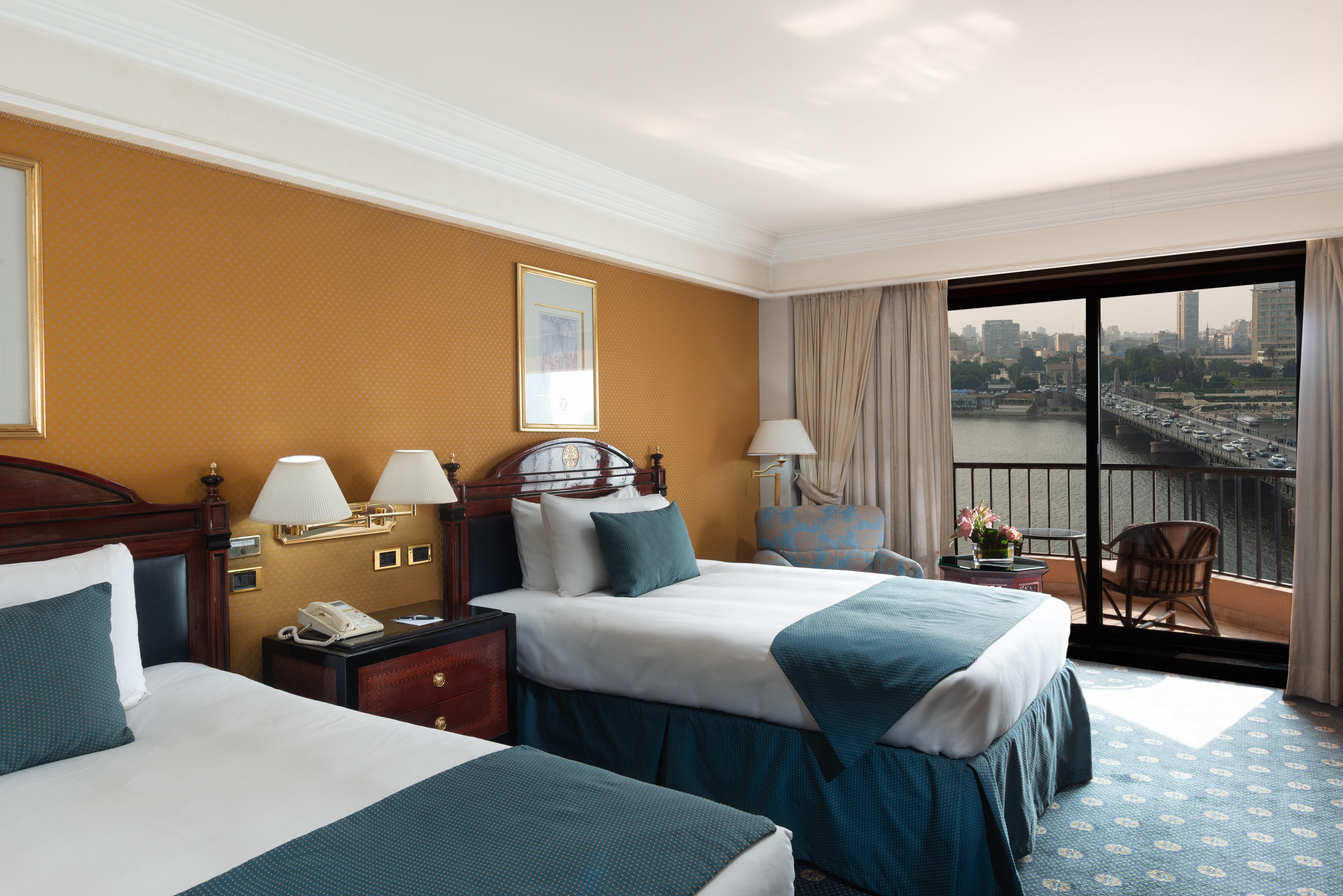 Intercontinental Cairo Semiramis By Ihg Hotel Exterior foto A room at the InterContinental Santiago