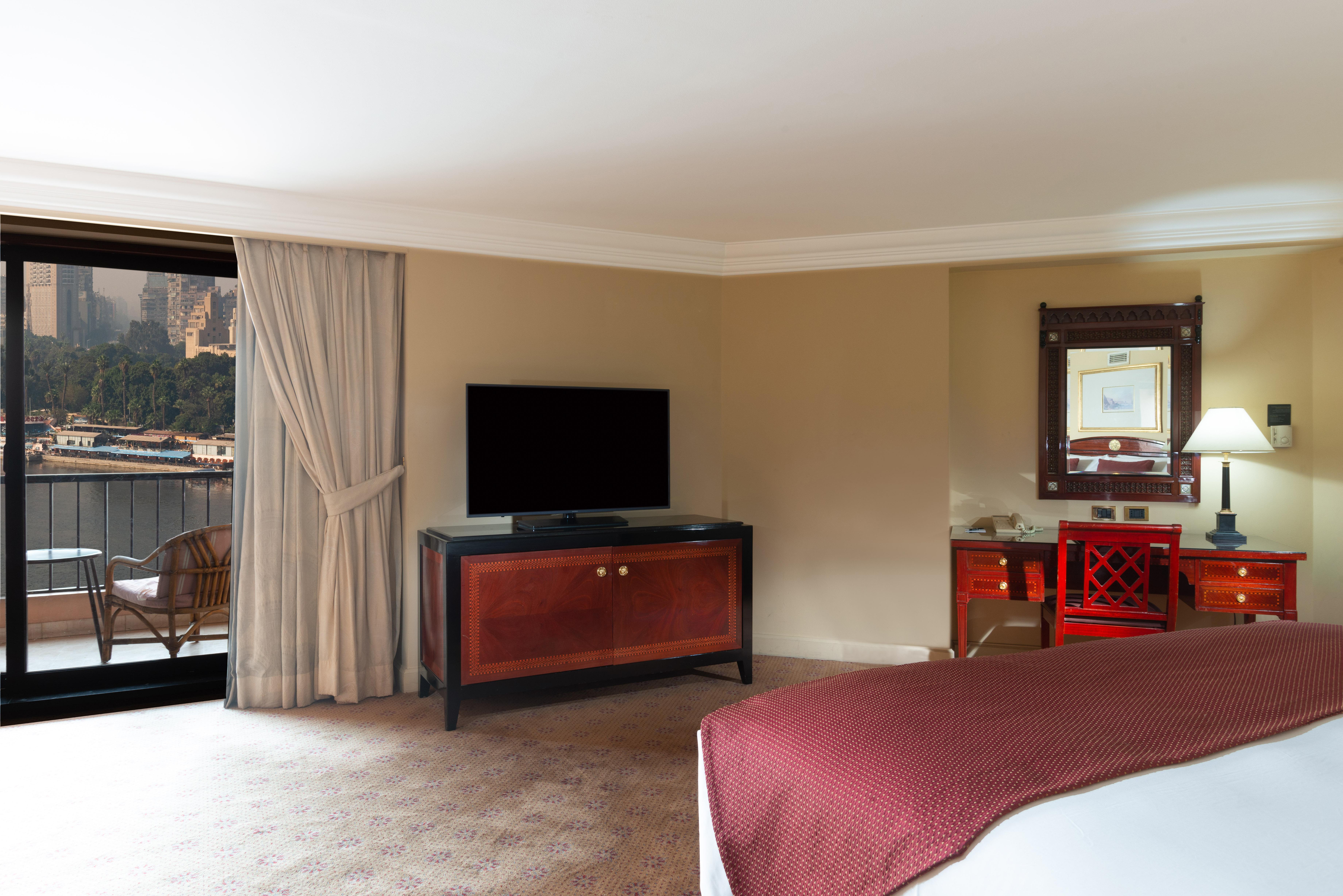 Intercontinental Cairo Semiramis By Ihg Hotel Exterior foto A bedroom at the Four Seasons Hotel